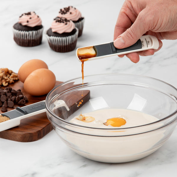 Progressive Adjustable Measuring Cup & Spoon Set- Smooth Slide Mechanism/ Clear Measurement Markings