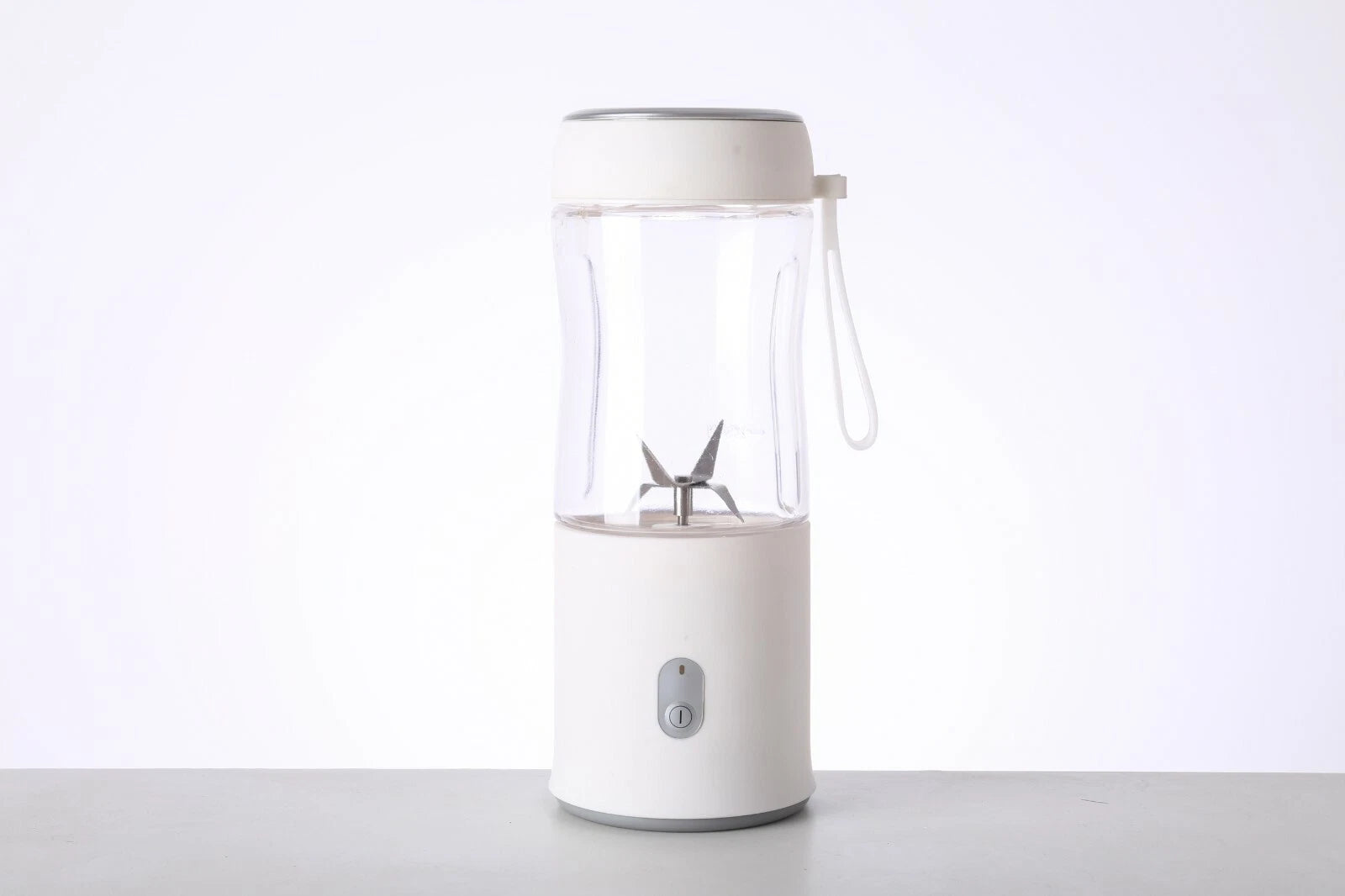 Digilex Rechargeable Mini Portable Blender- BPA Free/ Perfect For Juice/ Vegetables/ On The Go White